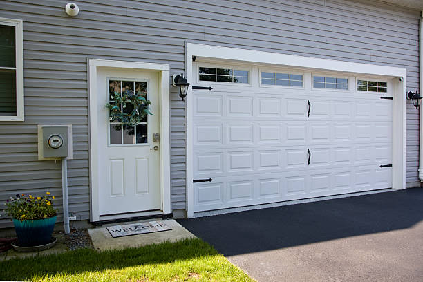 24/7 Emergency Garage Door Panel Replacement experts in Alpena County County, MI